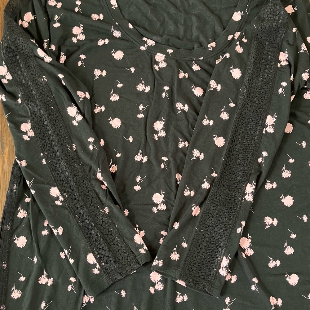Women’s Victoria’s Secret nightshirt - Picture 6 of 7